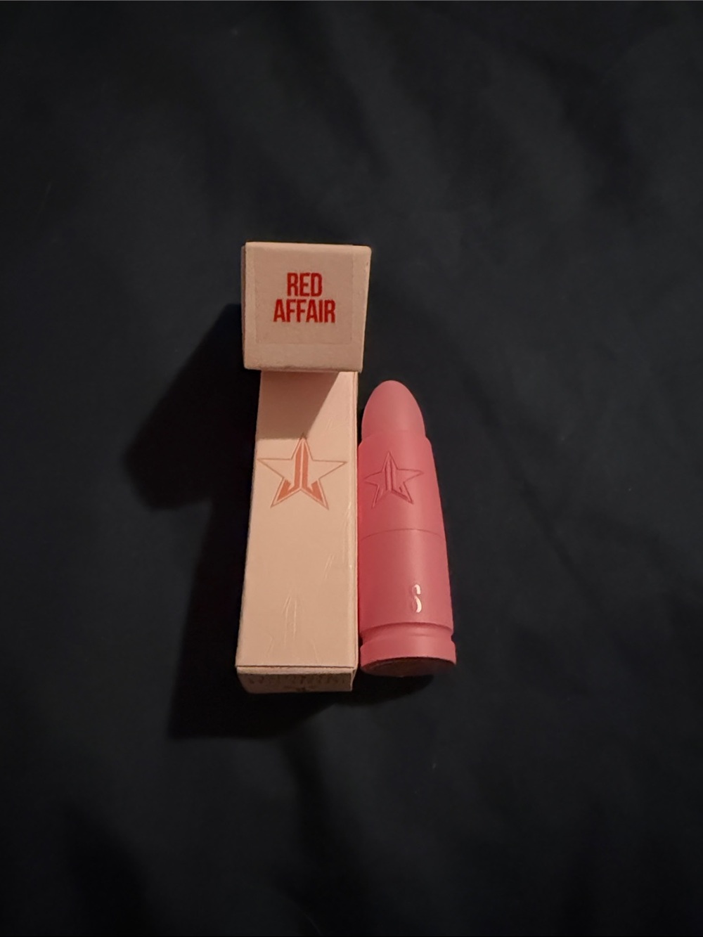 Jeffree Star Velour Liquid Lipstick Bullet - Red Affair